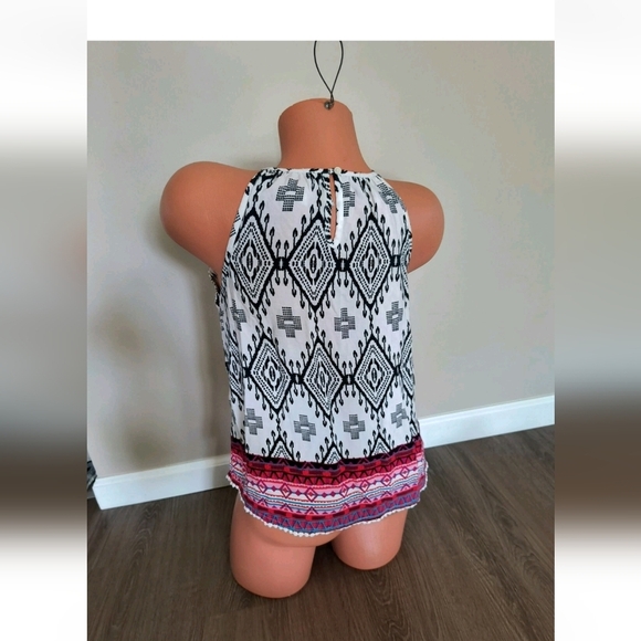 Mudd Women's Tank Top Tribal Print Scalloped Fringe Sleeveless Top Size Medium - Picture 4 of 7